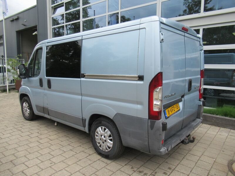 Van Peugeot 330 L2H1 2.2HDI 100- DC