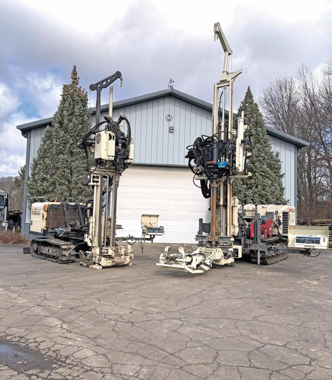 Drilling equipment Geoprobe Sonic