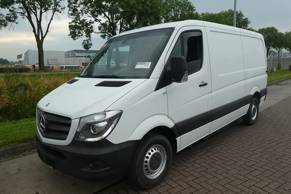 Transporter Mercedes Benz SPRINTER 216 CDI