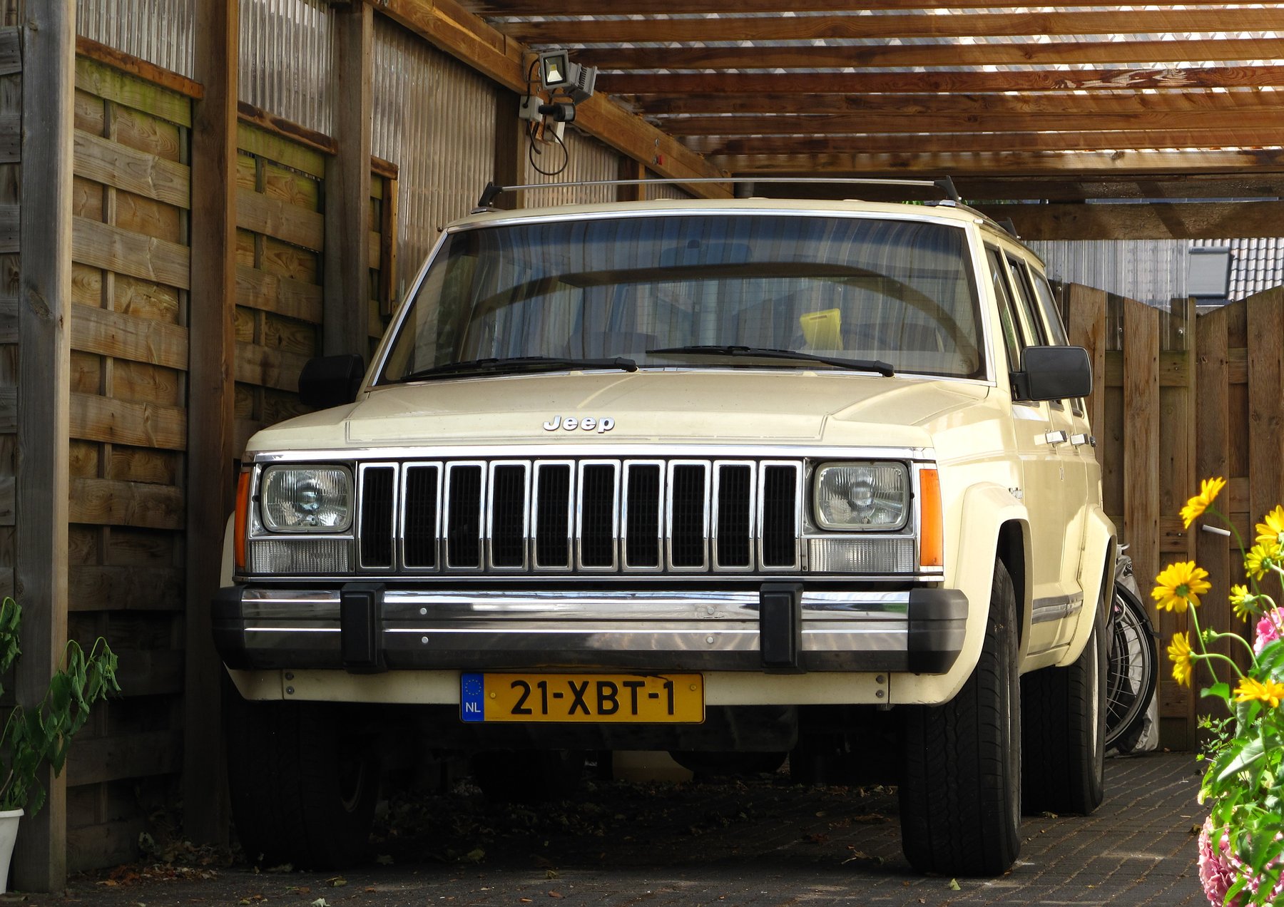 Van Jeep CHEROKEE VAN