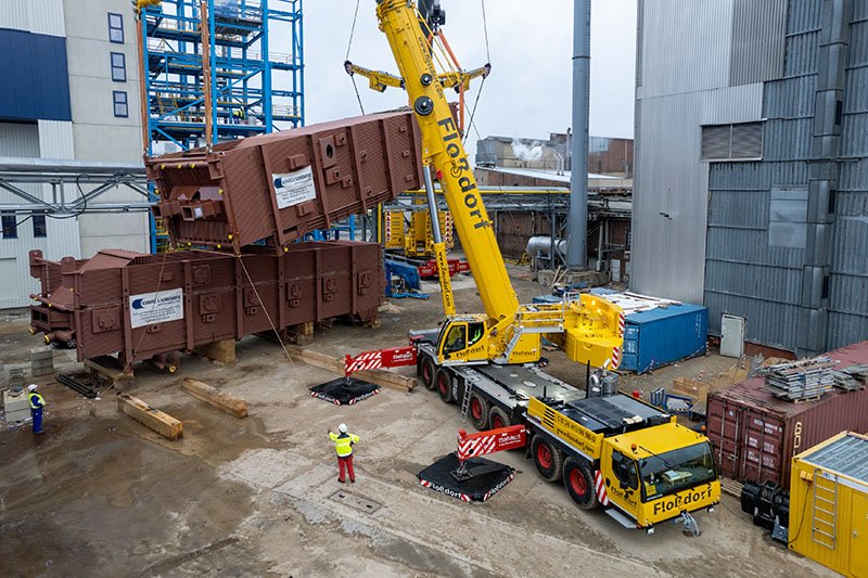Liebherr LTM1300