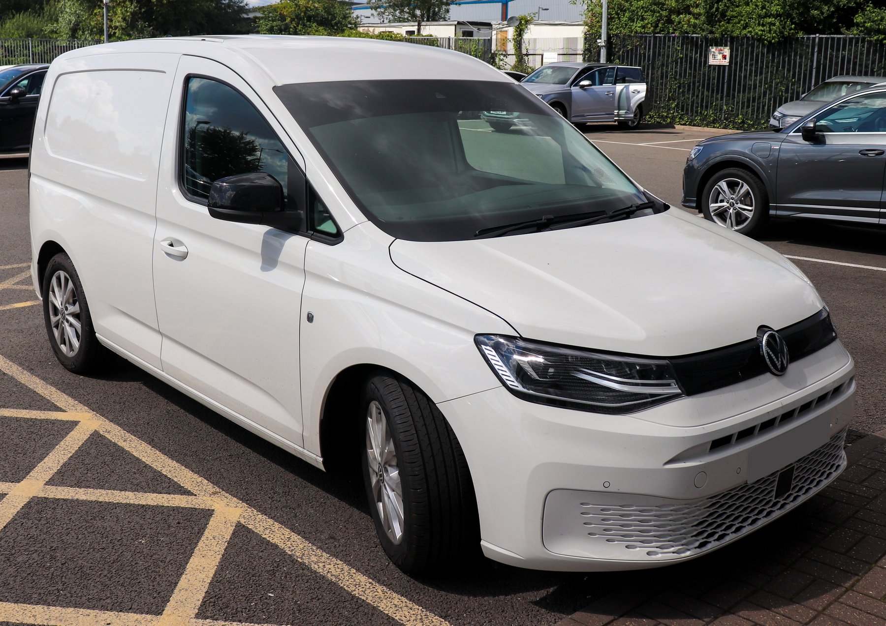 Van Volkswagen CADDY D 77 KW AH6 MAXI 4MOTION