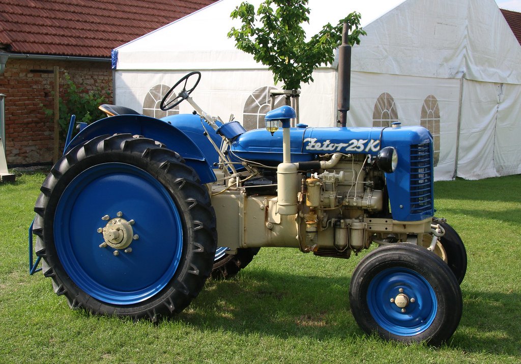 Traktor Zetor 25K