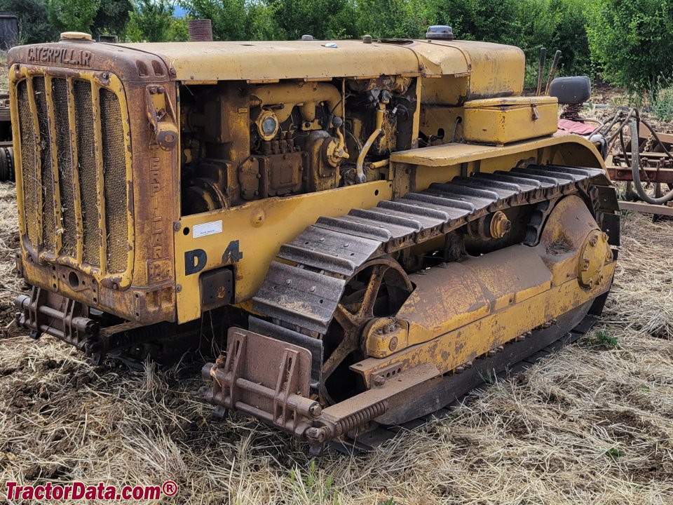 Caterpillar D4