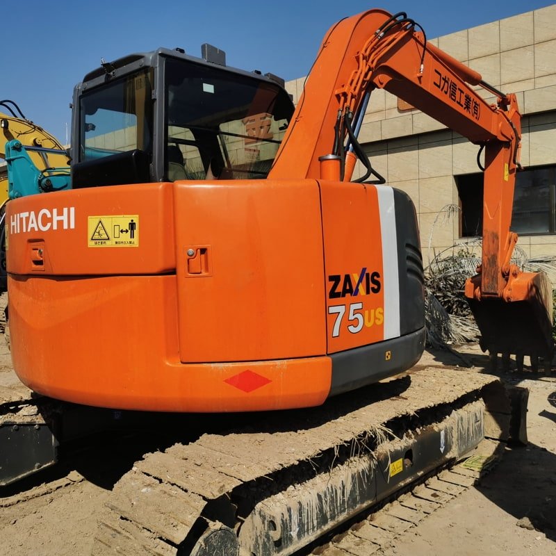 Koparka Hitachi ZX75US-3
