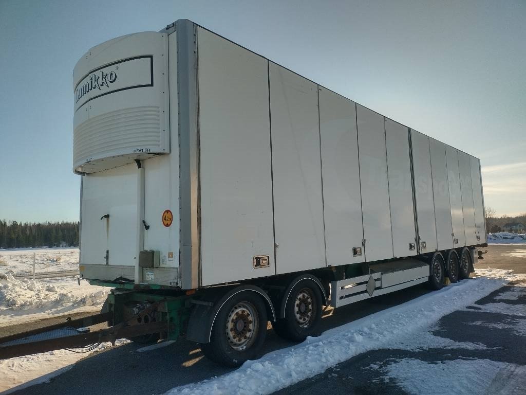 Trailer Loggo 5-aks. säiliöperävaunu