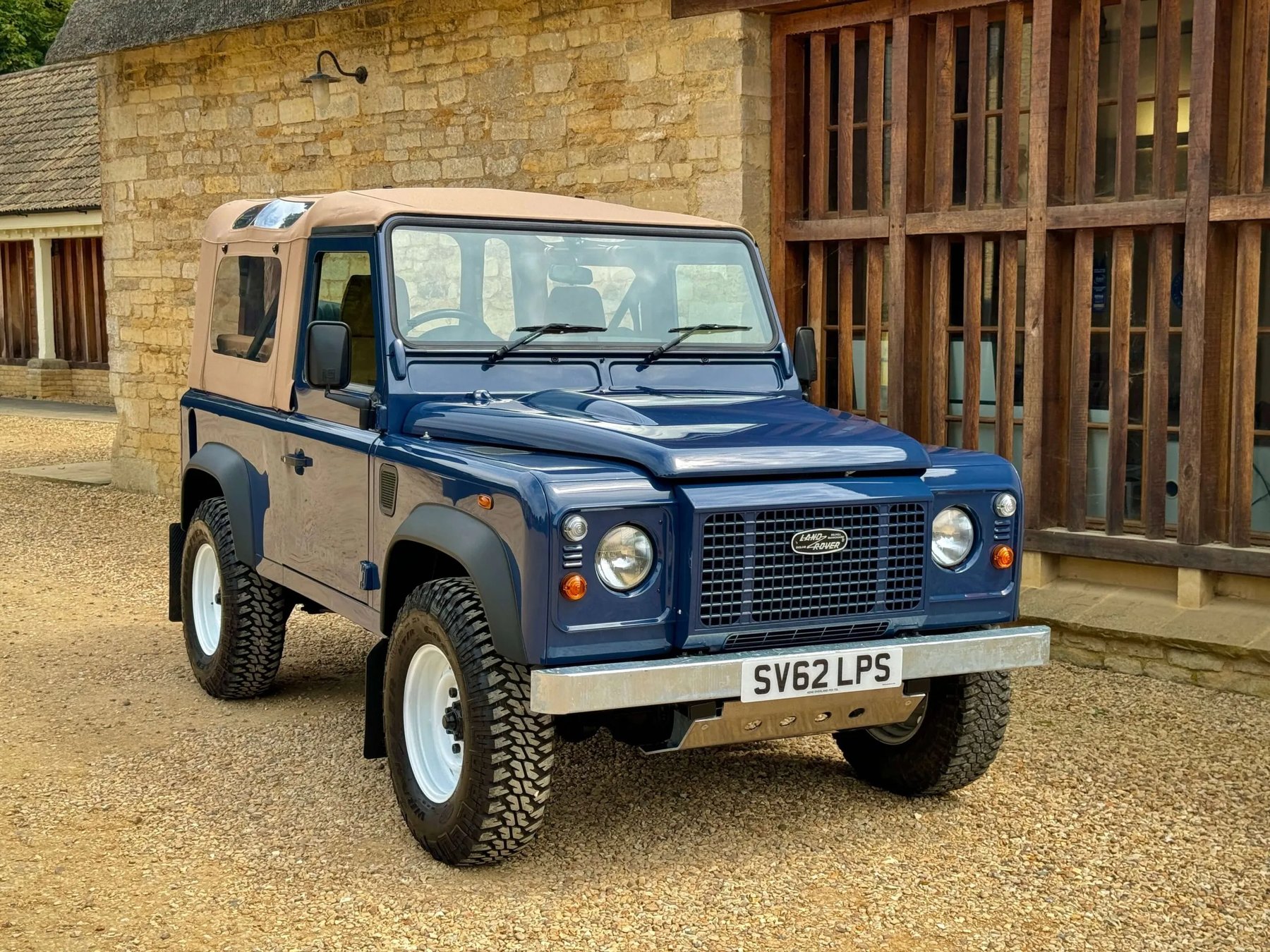 Van Land Rover DEFENDER 90