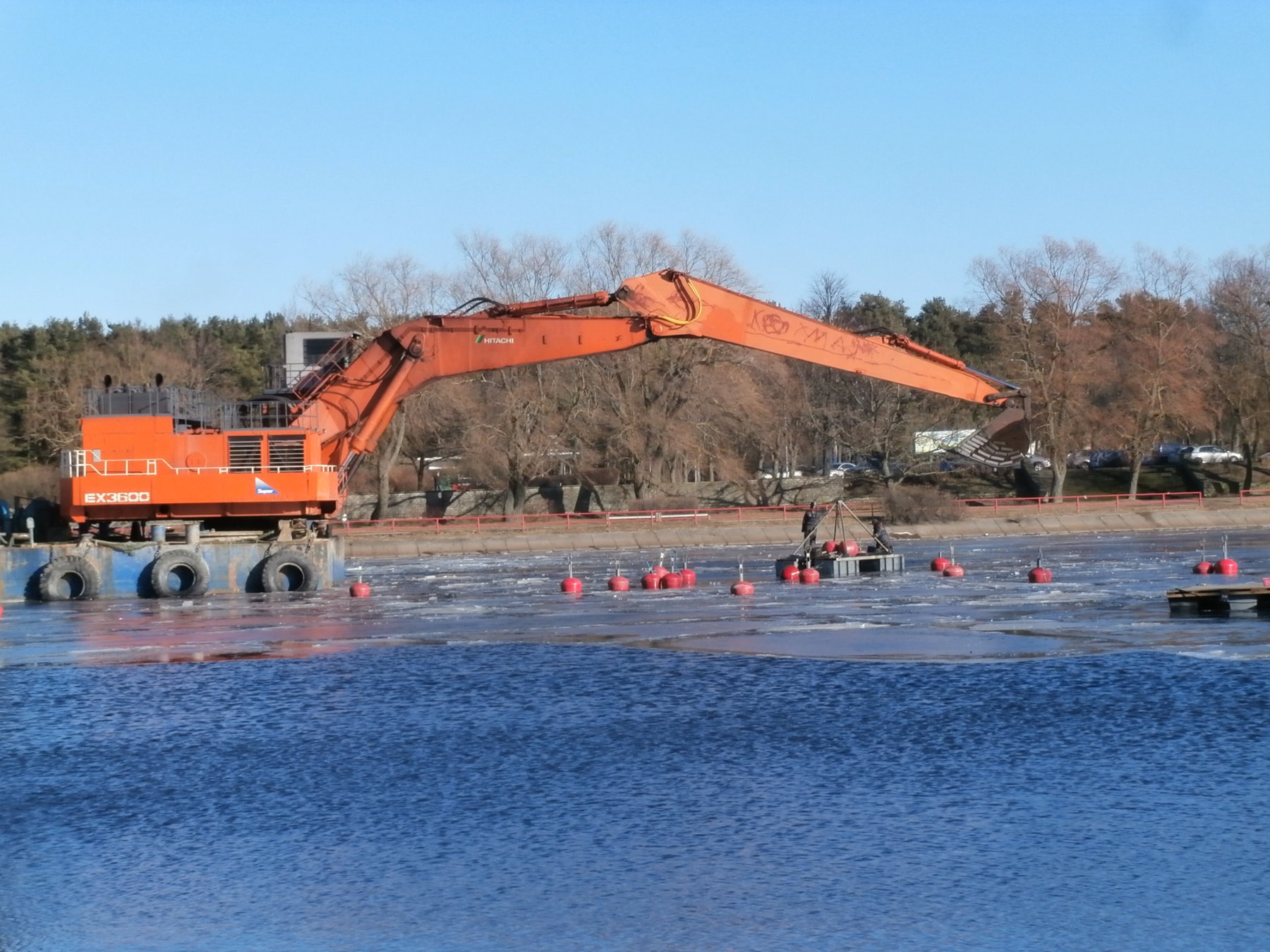 Hitachi EX3600
