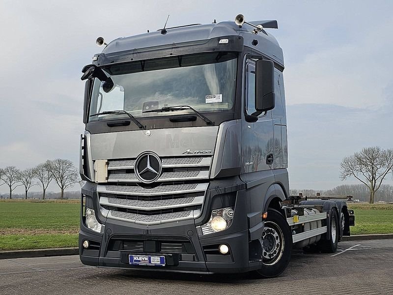 Truck Mercedes Benz Actros 3353 LS