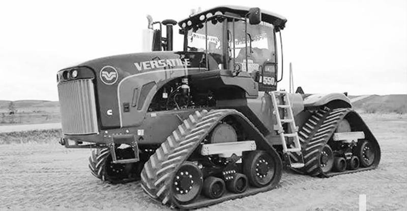 Traktor Versatile 610DT
