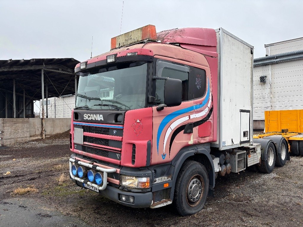 Truck Scania 144 GB-SCAPP-6X2/470+132