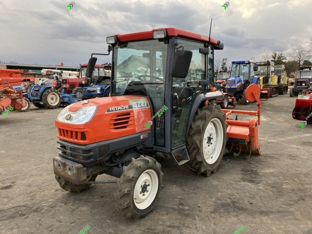Traktor Hitachi TZ255