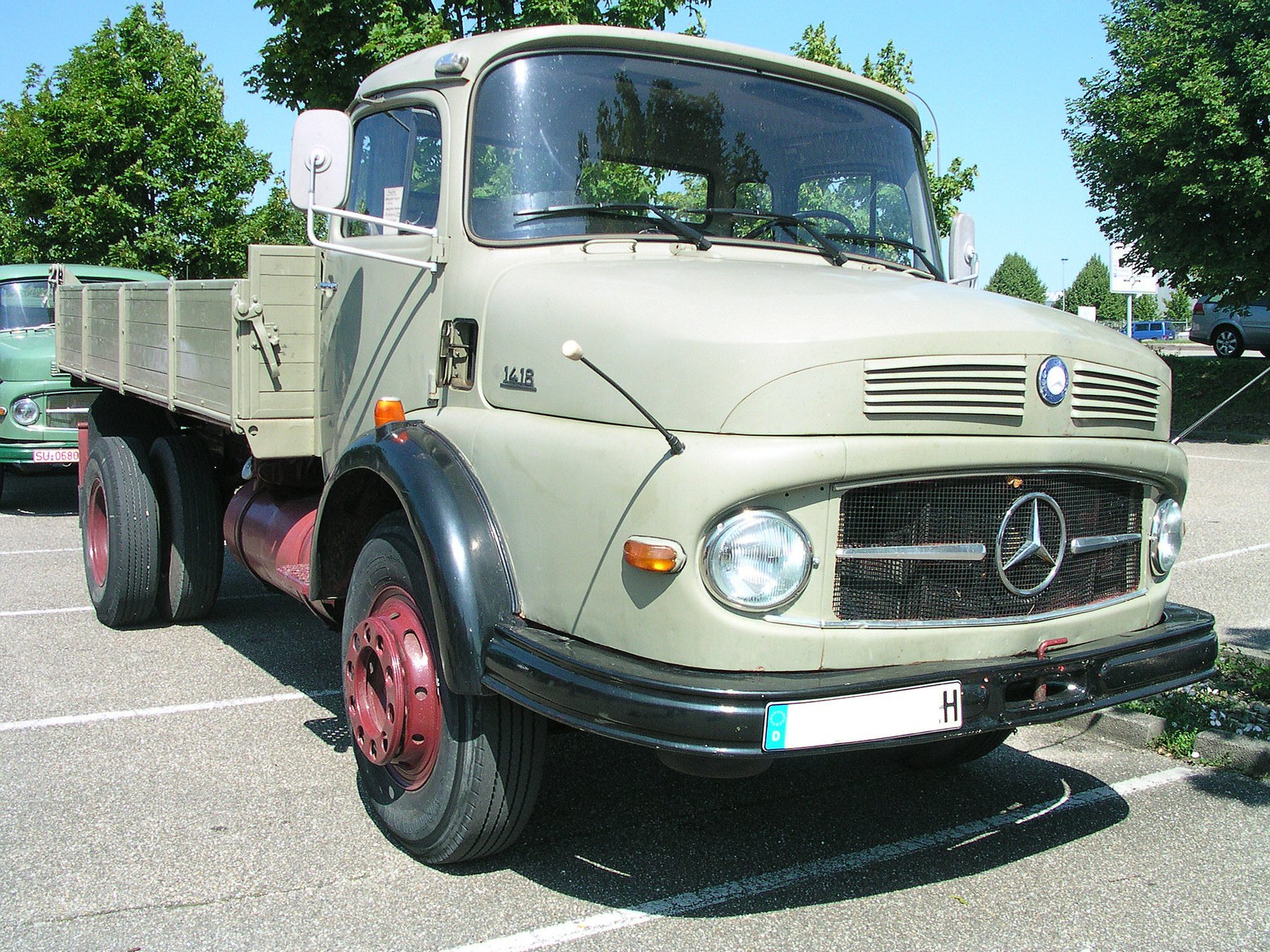 Truck Mercedes Benz LS 1418/37