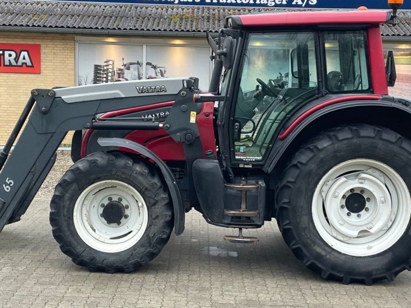 Traktor Valtra T121