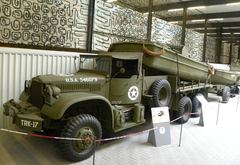 Diamond T 975A