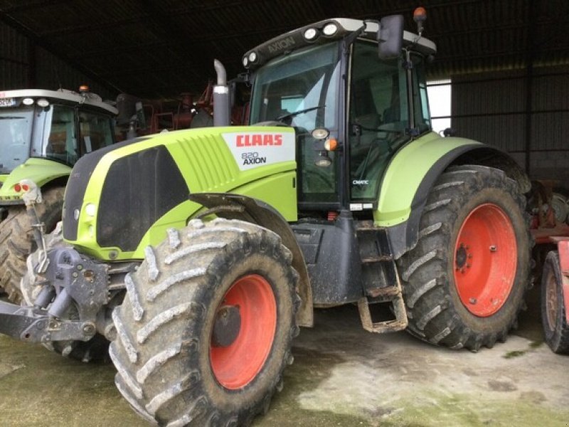 CLAAS Axion 820