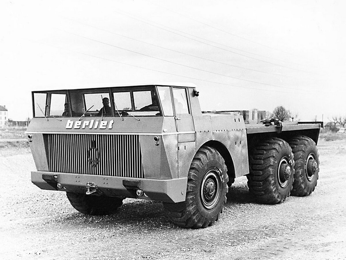 Lastwagen Berliet T100