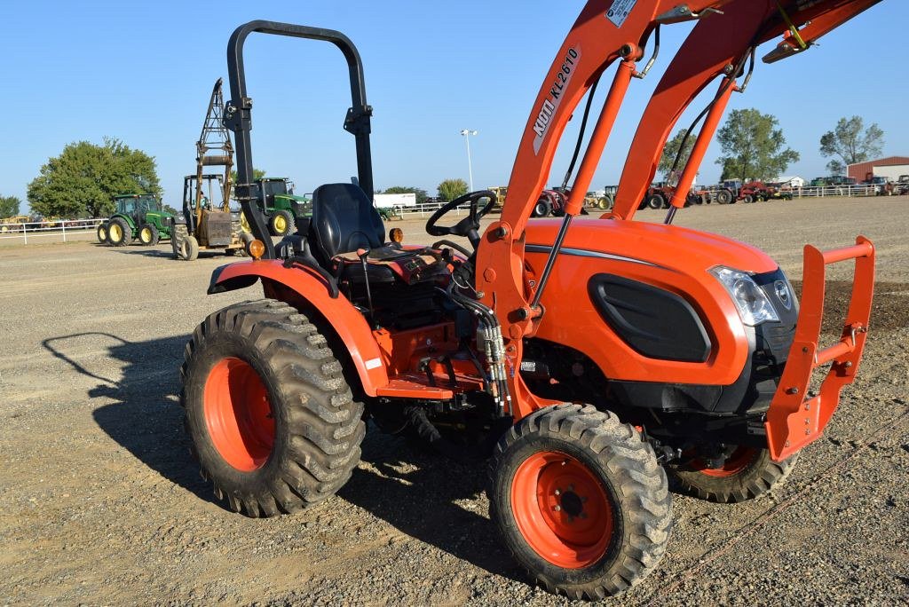 Traktor Kioti CK2610