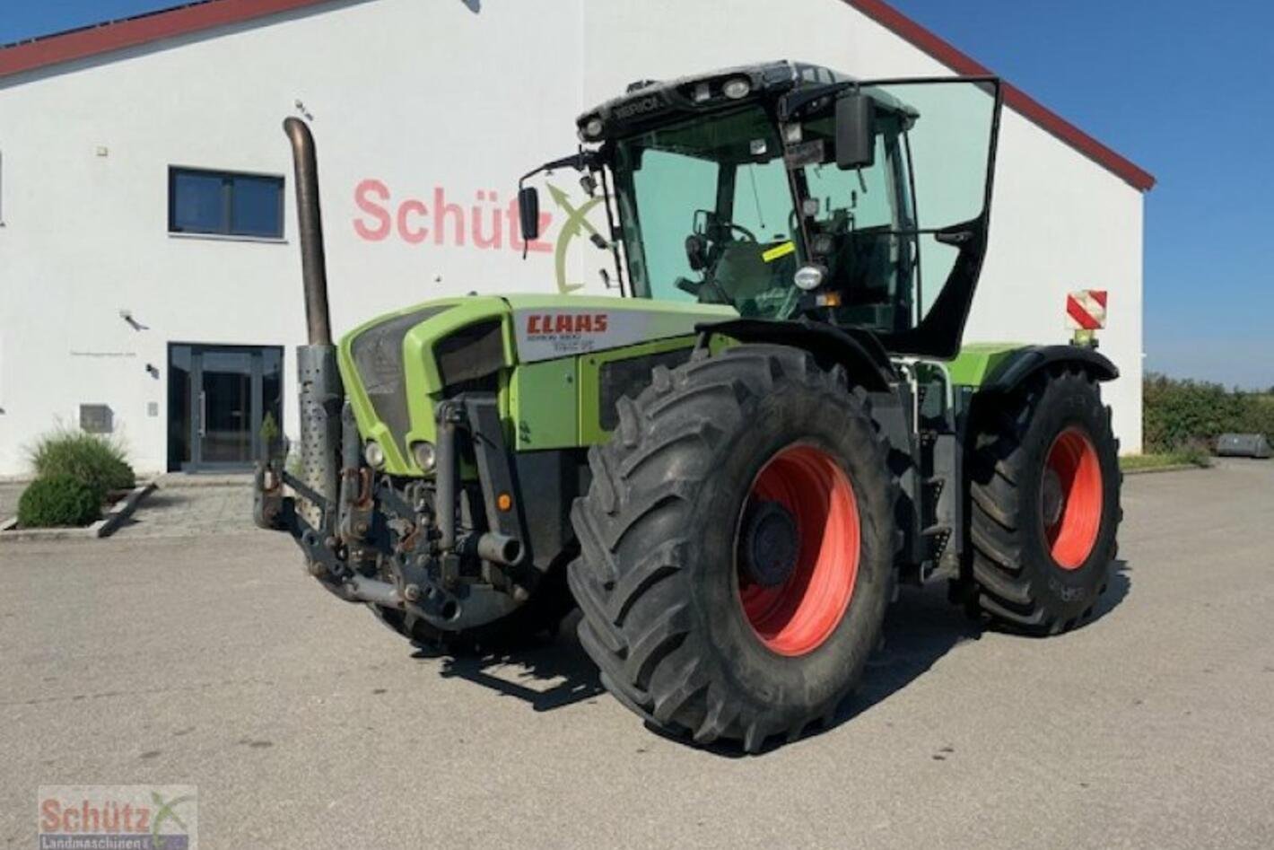 Tractor CLAAS Xerion 3300 Trac VC