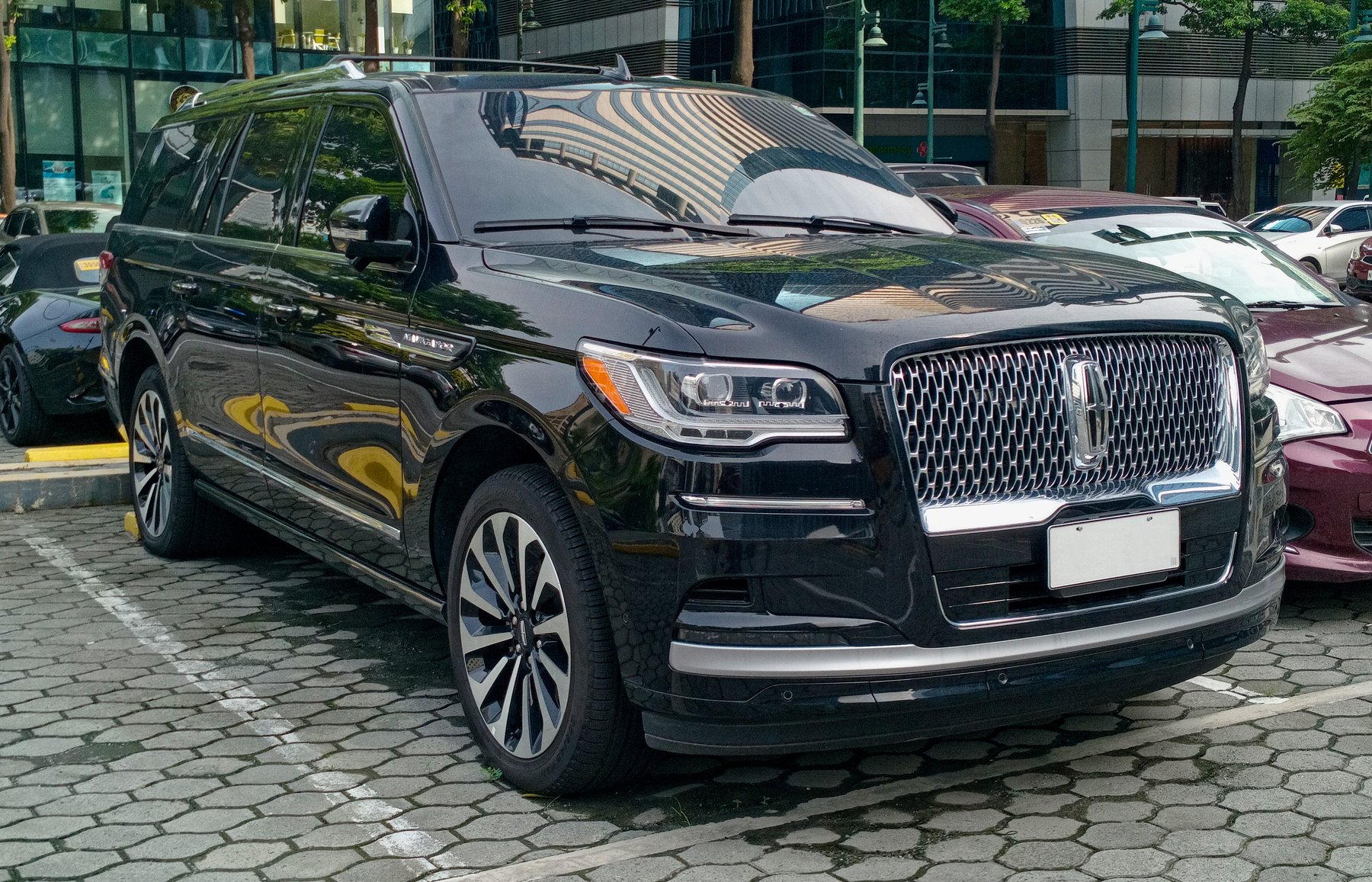 Truck Lincoln NAVIGATOR L