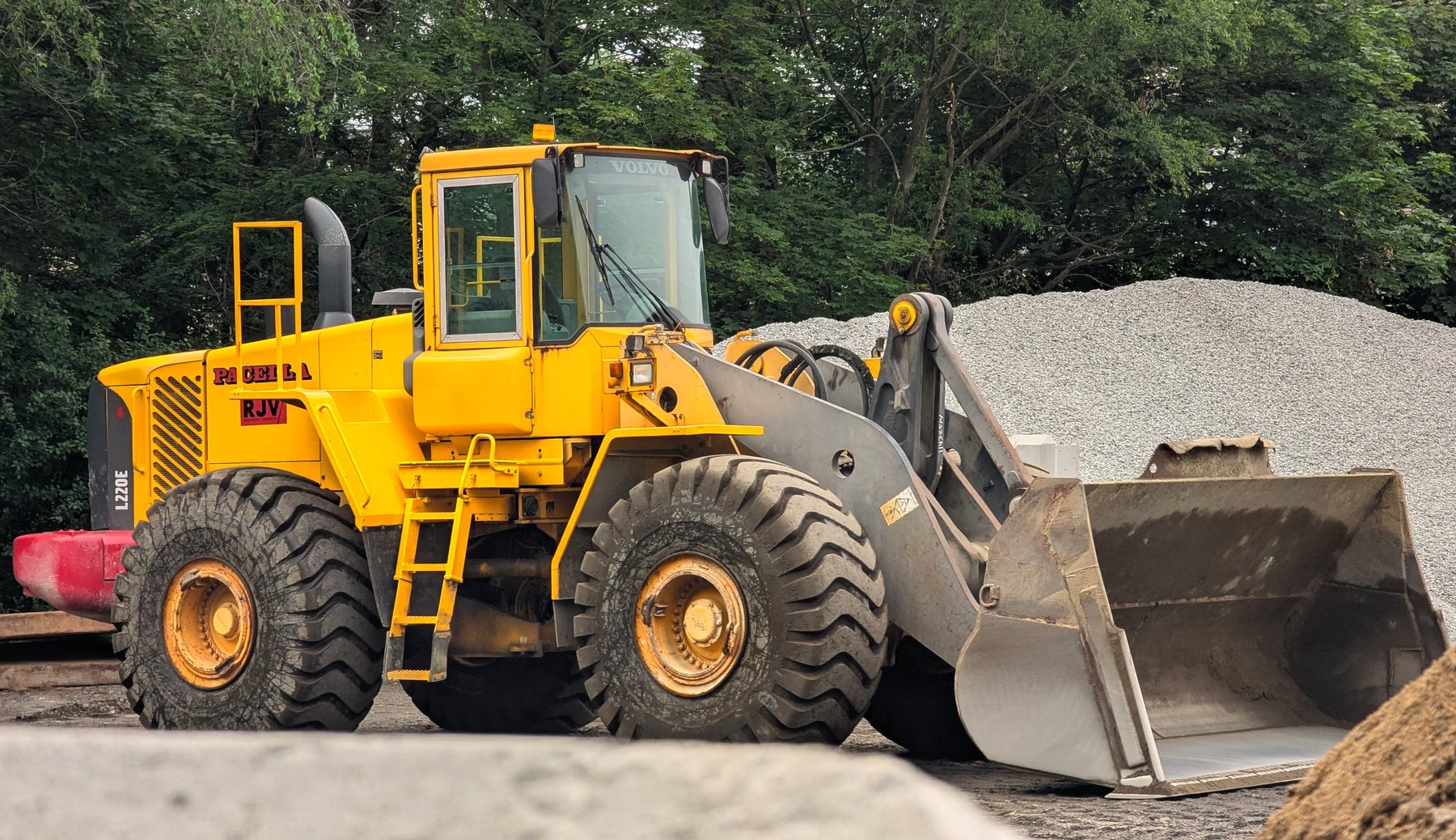 Volvo L220E