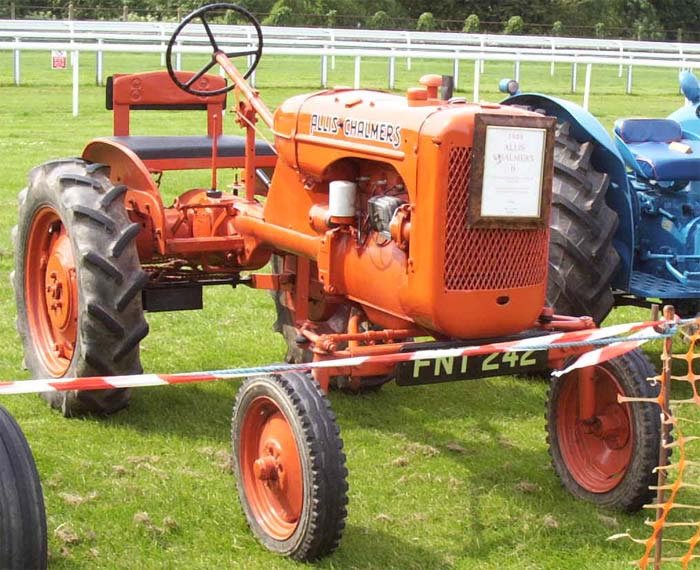 Tractor Allis Chalmers Model B