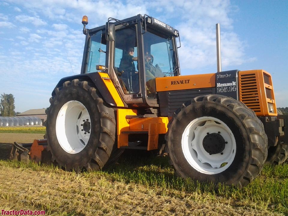 Tractor Renault 1451-4
