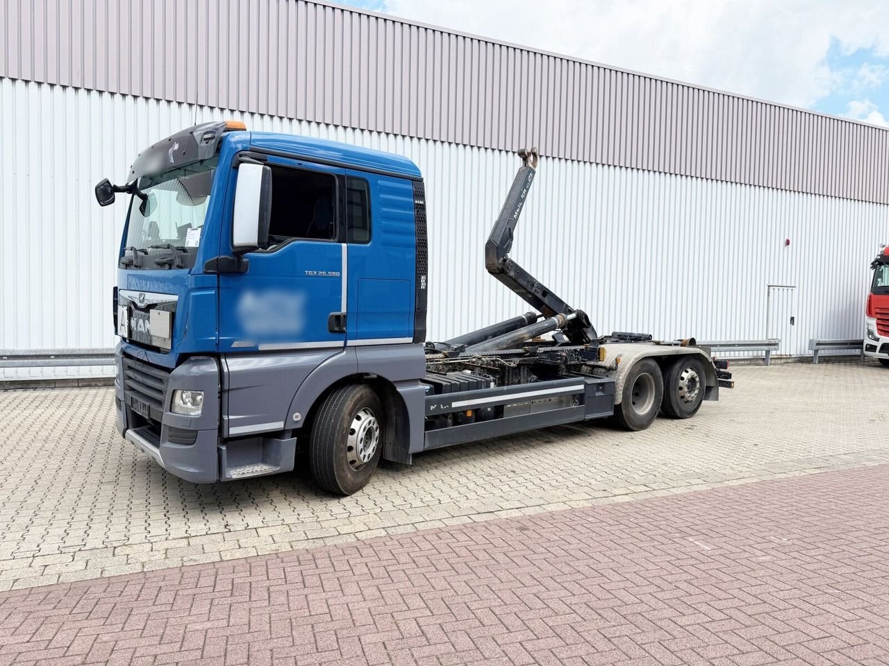 Lastwagen MAN 26.580 6X2-2 BL
