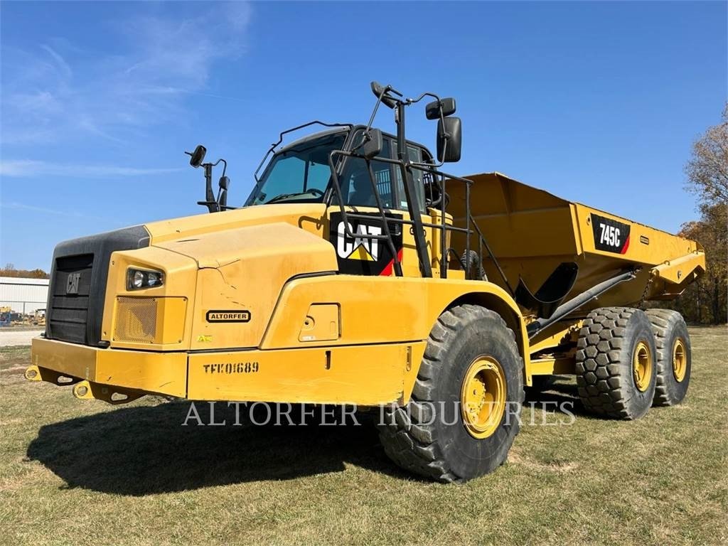 Mining machine Caterpillar 745C