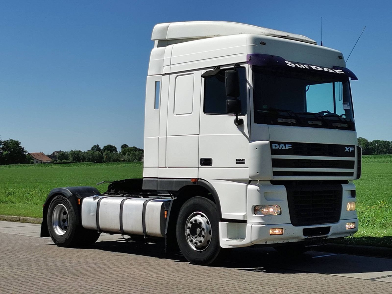 Lastwagen DAF DAF XF95.430 4X2