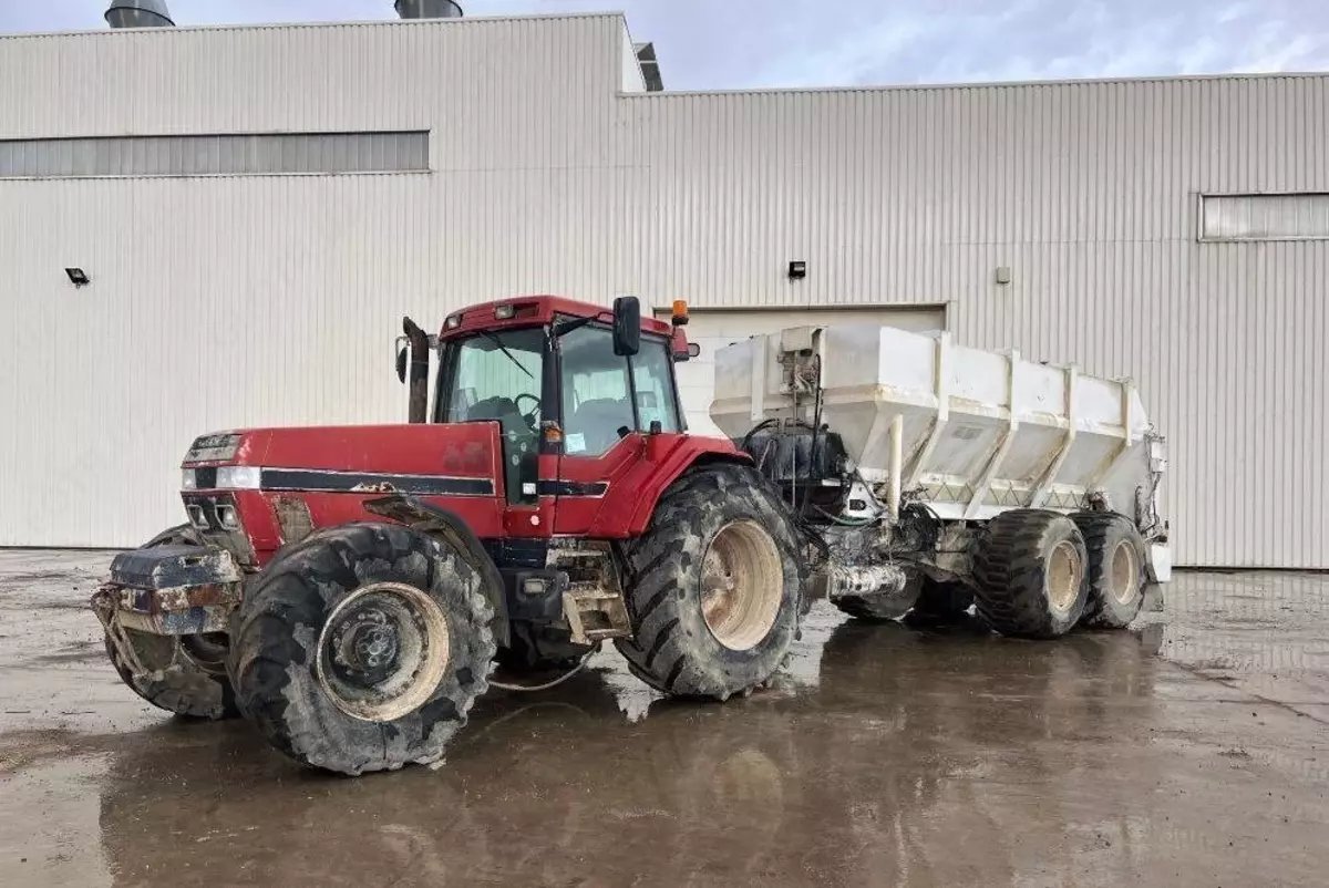Tractor Case IH MAGNUM 7240