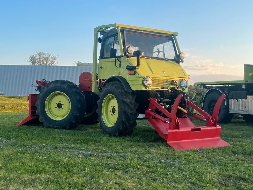 Tractor Werner UK60