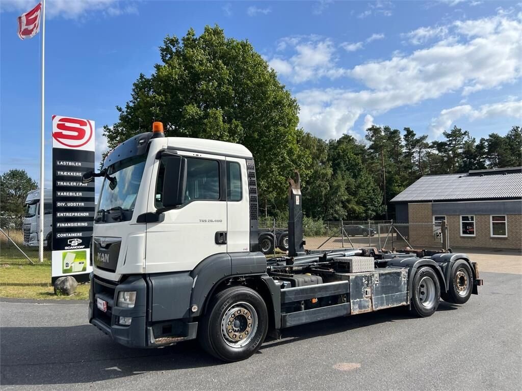 Truck MAN 26.480 6x2/2 BL SA