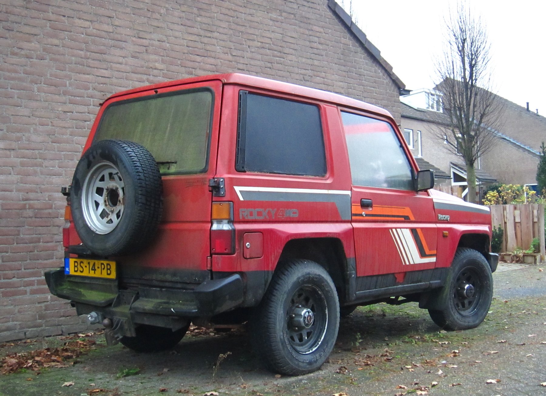 Van Daihatsu ROCKY SOFTTOP