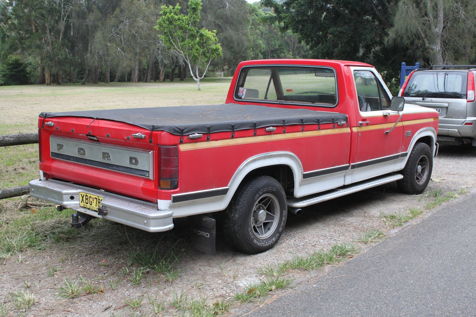 Van Ford F-100 2WD