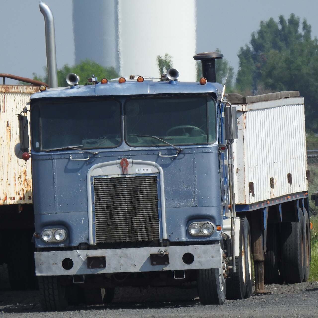 Kenworth K100