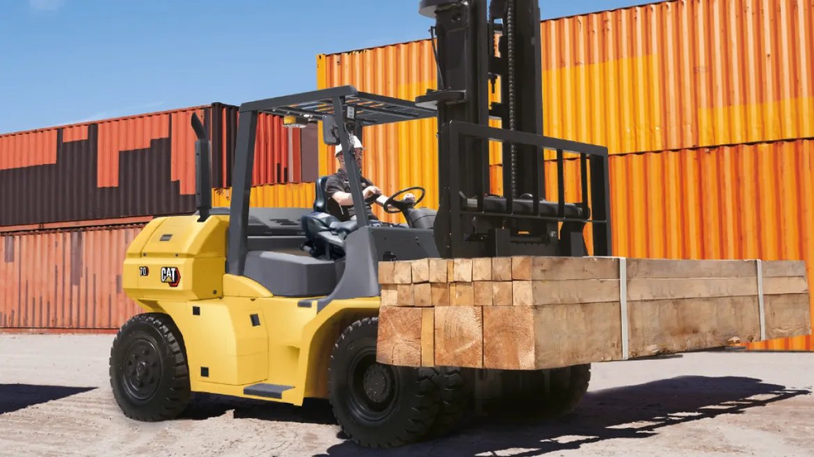 Diesel forklifts CAT Lift Trucks DP60