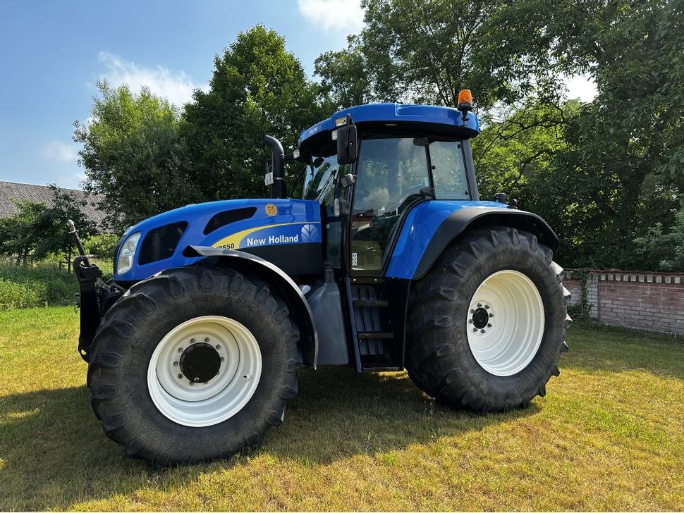 Tractor New Holland T7550