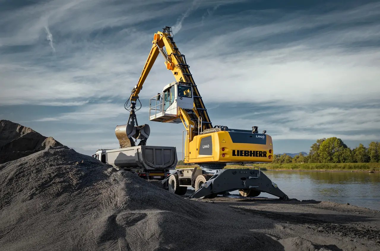 Materialumschlag Liebherr LH 40 C Port Litronic
