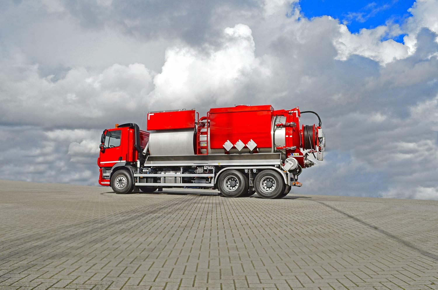 Amphitec VACUTRAILER 2700