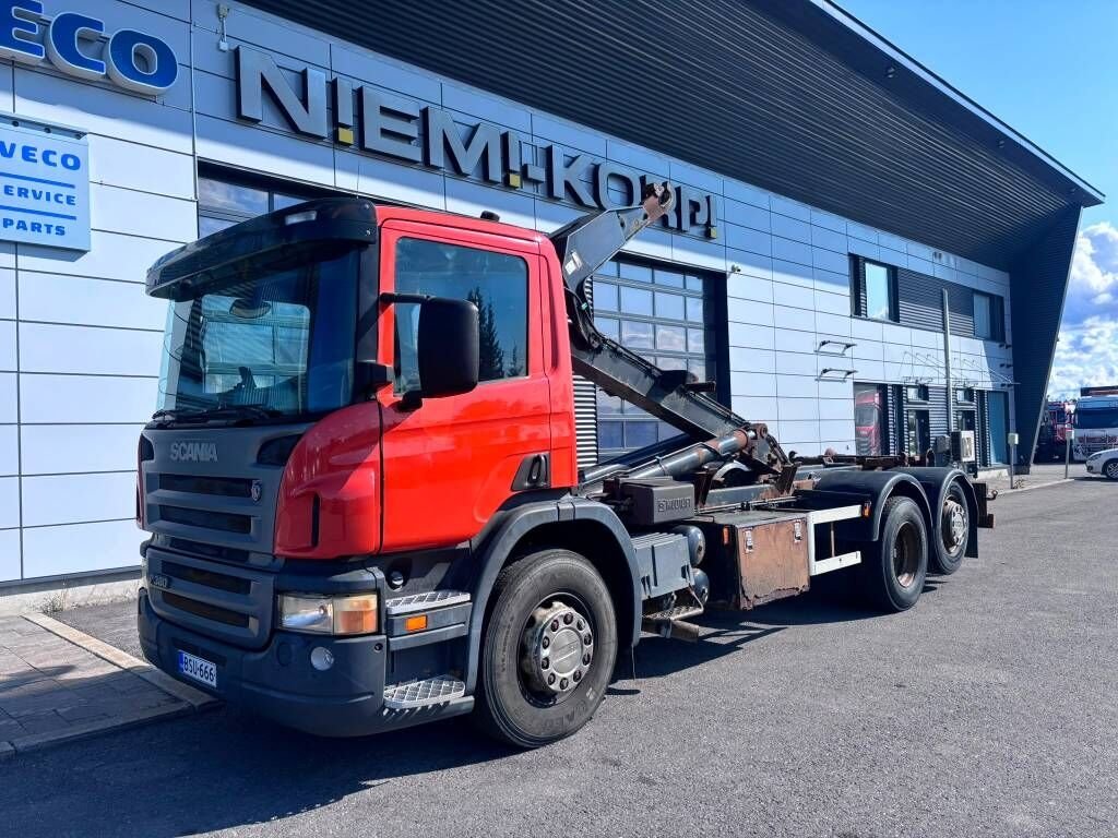 Truck Scania P 380 B 6X4