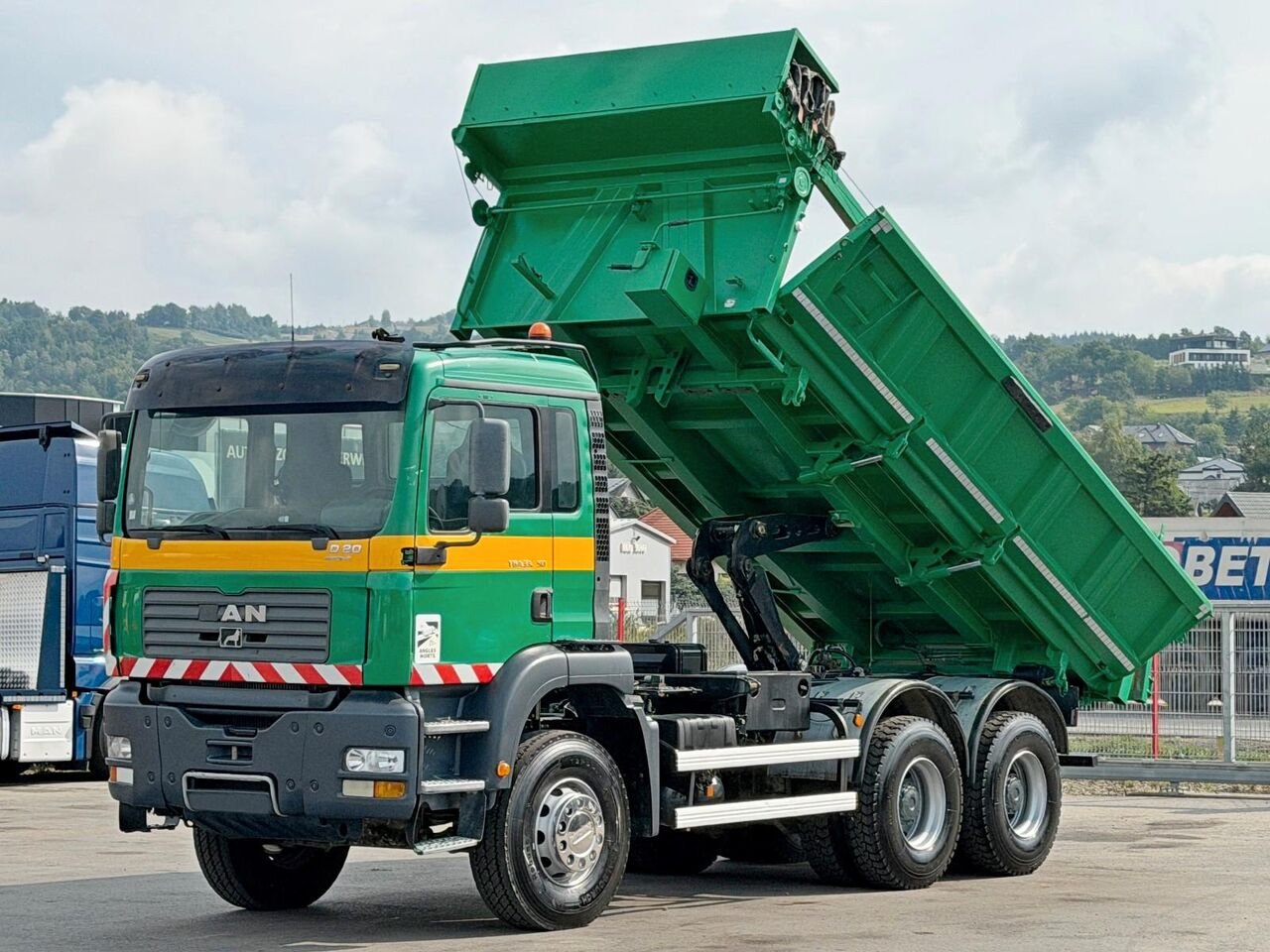 Truck MAN 12.225 LLL/368
