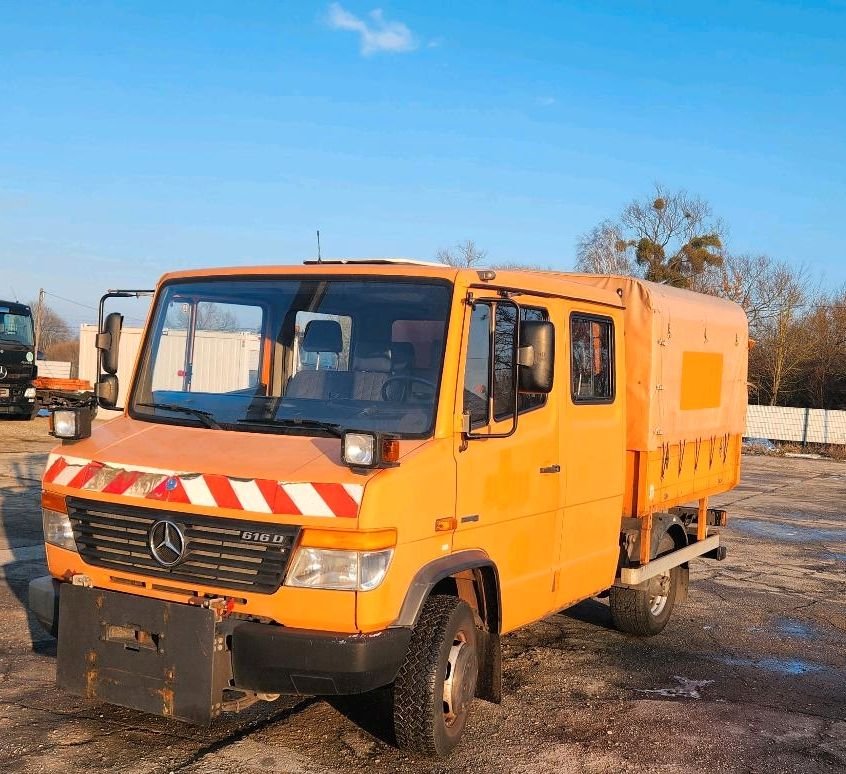 Truck Mercedes Benz 616 D