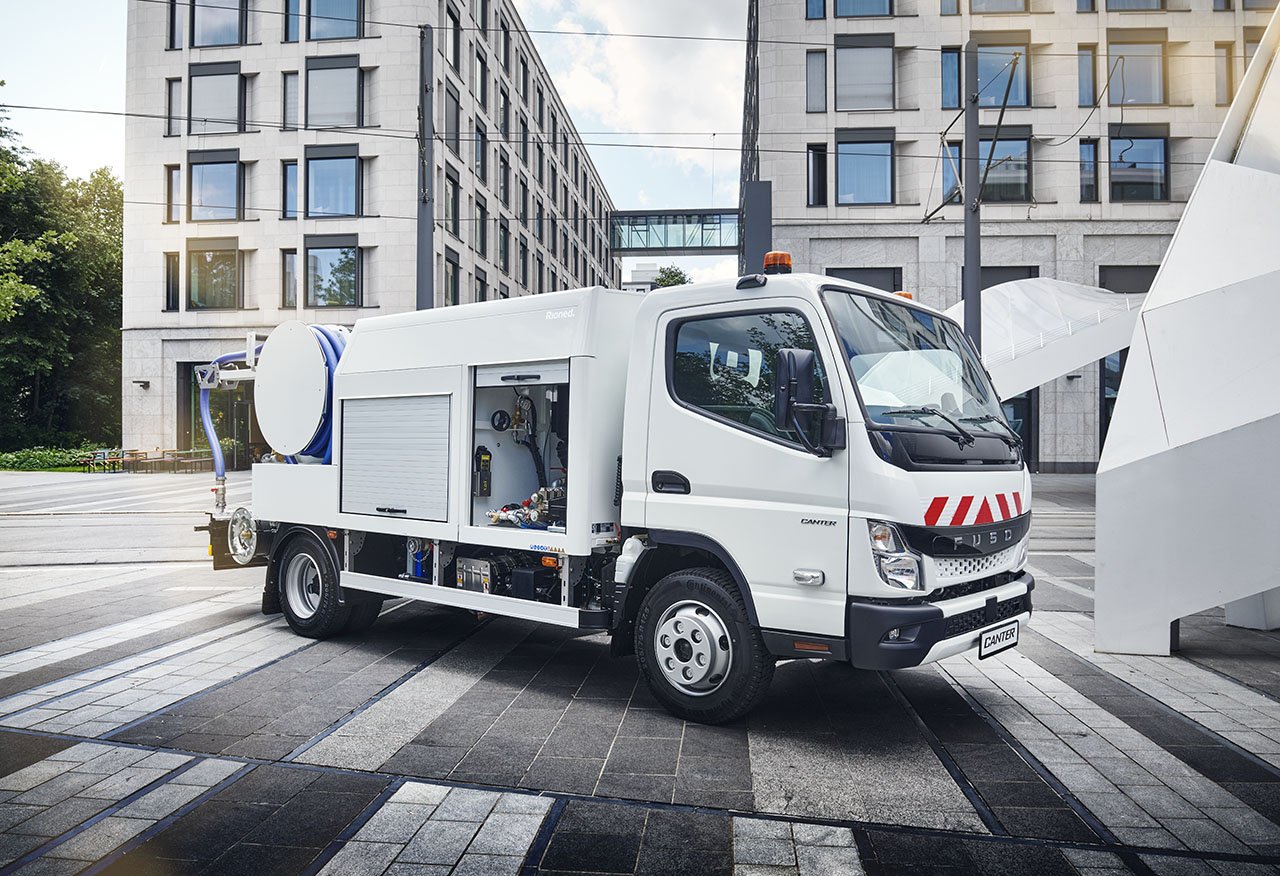 Truck Fuso Polska Canter