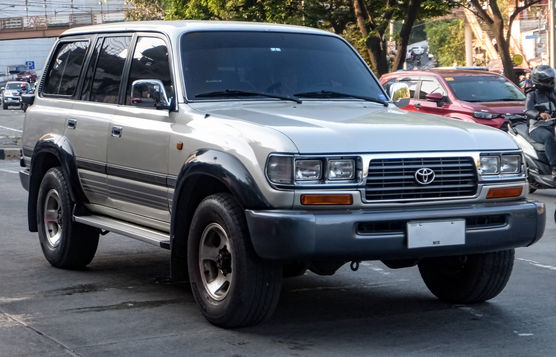 Van Toyota HDJ80