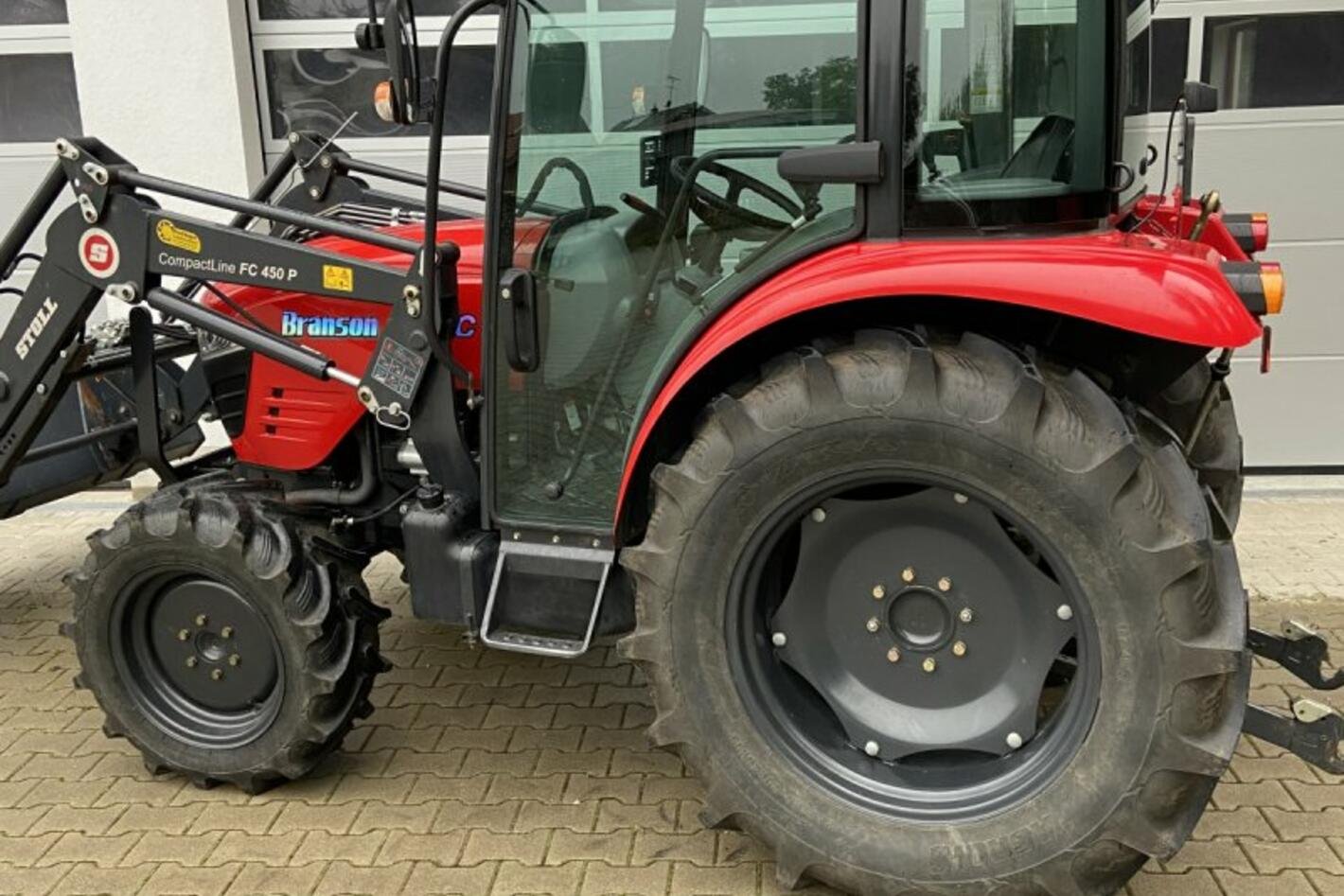 Tractor Kukje Machinery Branson 5025Ch