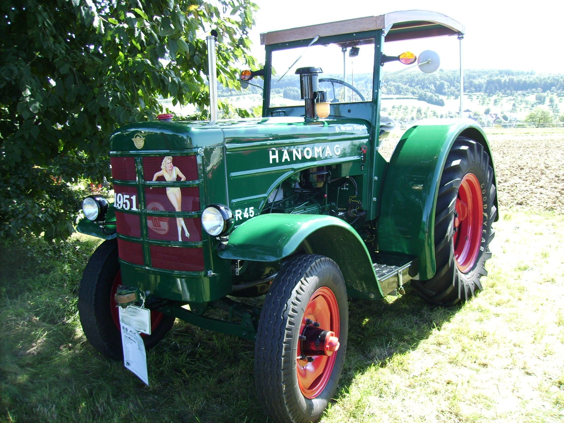 Traktor Hanomag R45