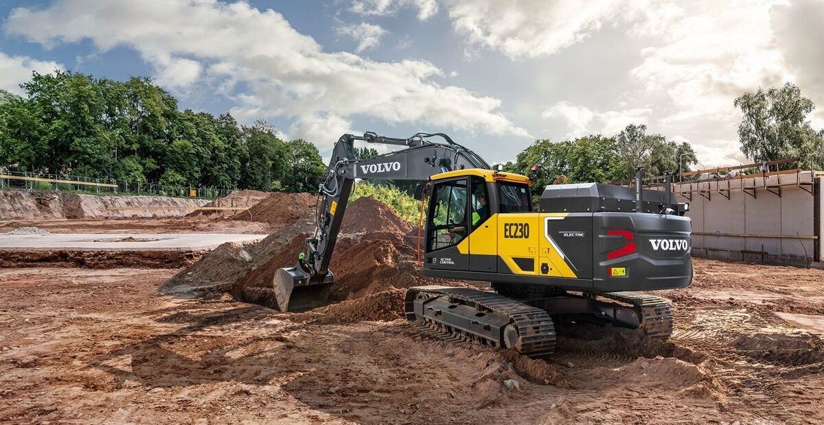 Excavator Volvo CE Crawler Excavator EC230 Electric