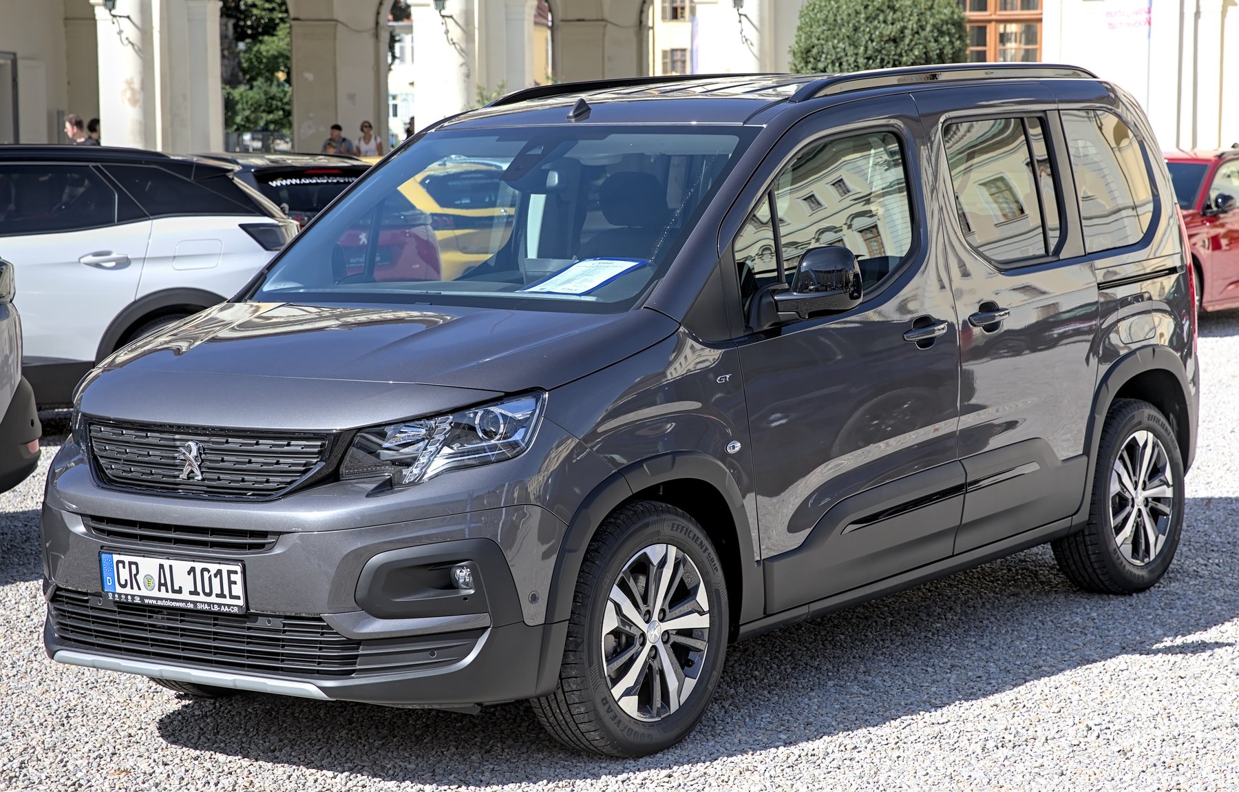 Transporter Peugeot 270C 1.9D DUB.CAB