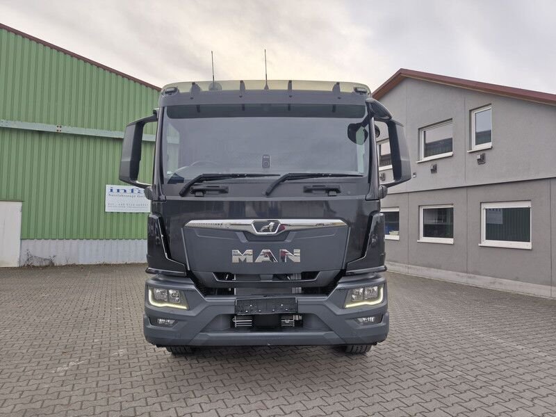 MAN 18.320 4x2 LL CH